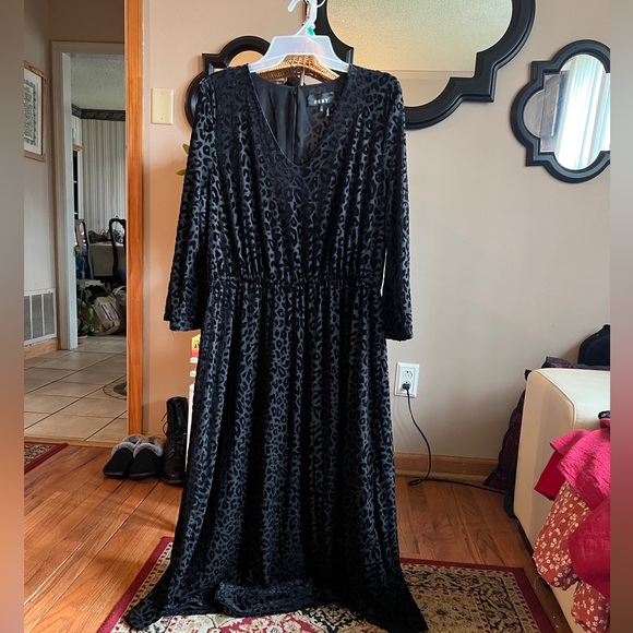 Dkny Dresses & Skirts - Black burnt out velvet midi dress